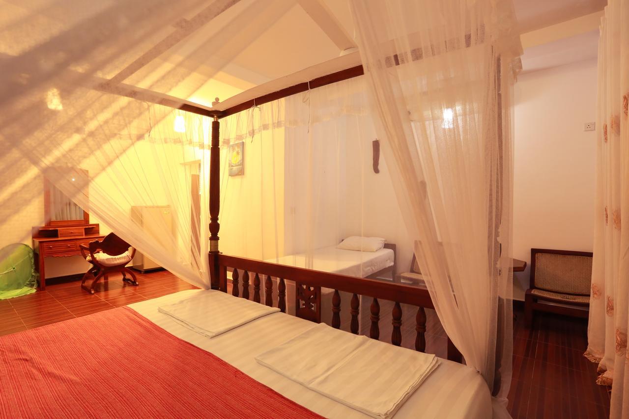 Sonri Villa Sea View Unawatuna Extérieur photo