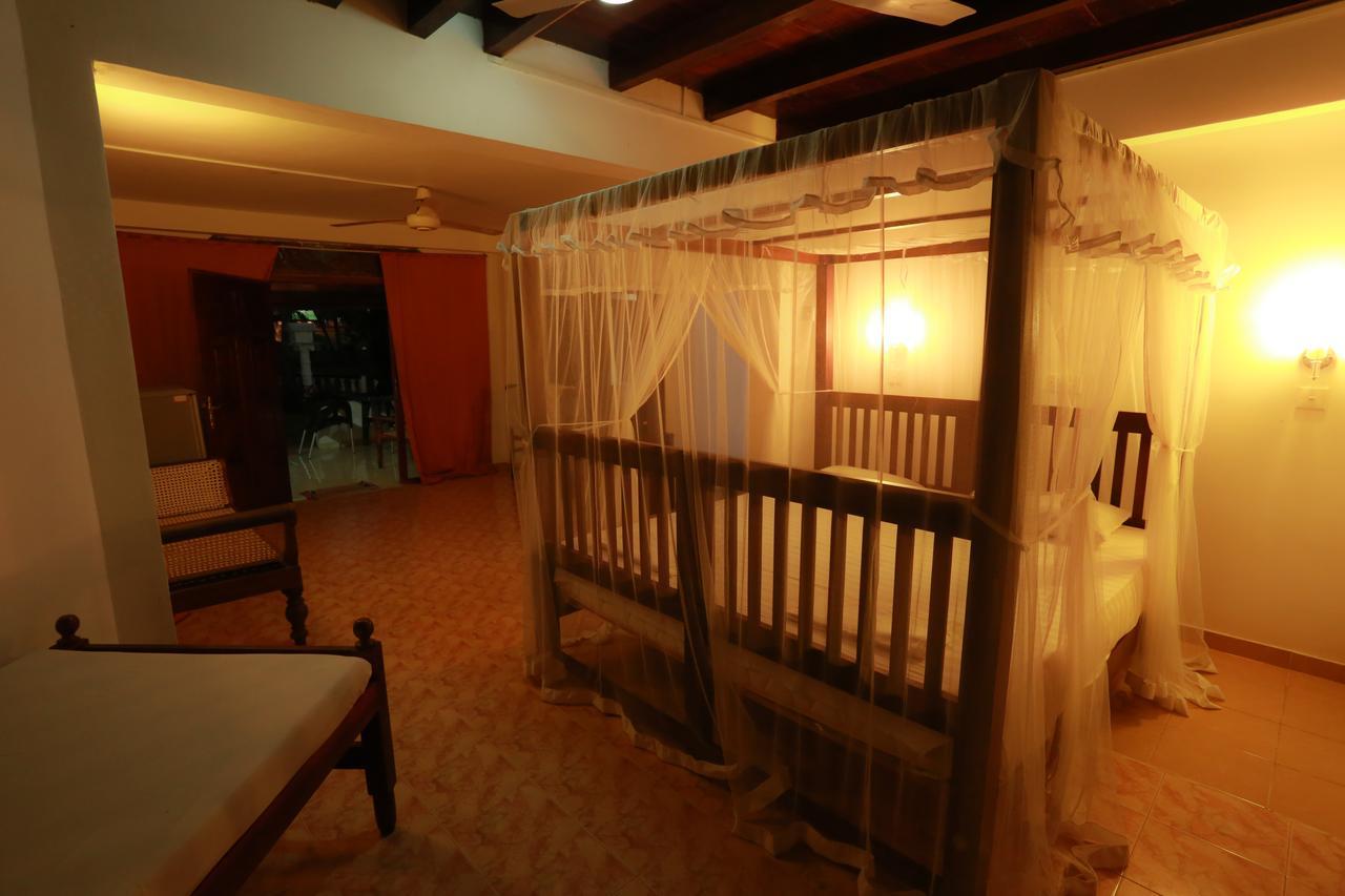 Sonri Villa Sea View Unawatuna Extérieur photo