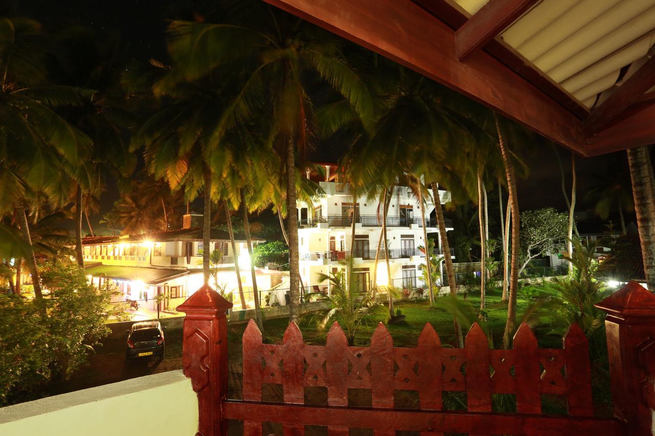 Sonri Villa Sea View Unawatuna Extérieur photo