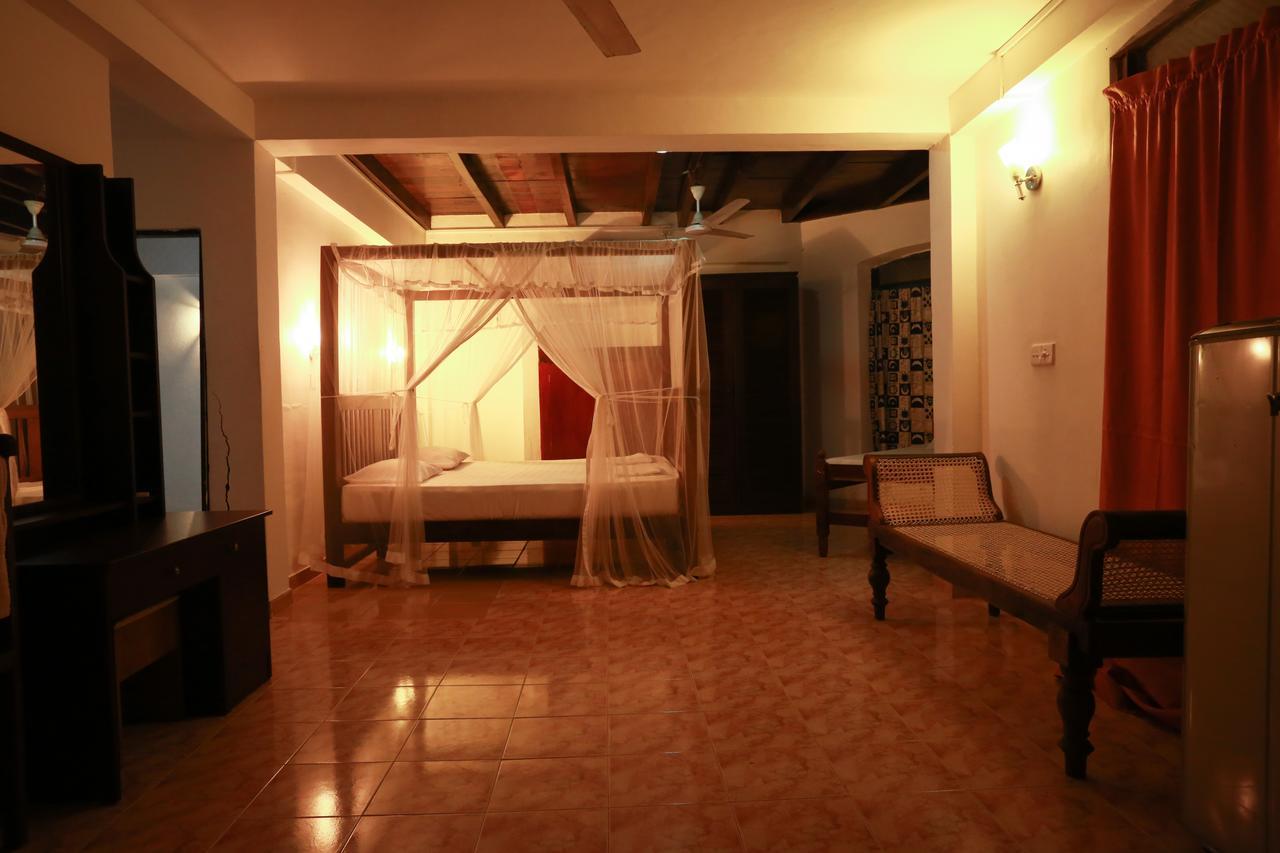 Sonri Villa Sea View Unawatuna Extérieur photo