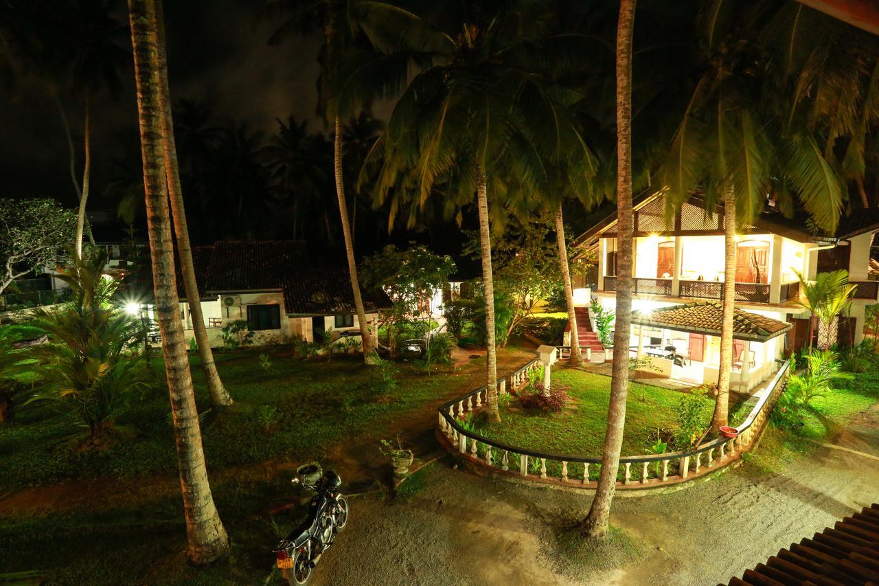 Sonri Villa Sea View Unawatuna Extérieur photo