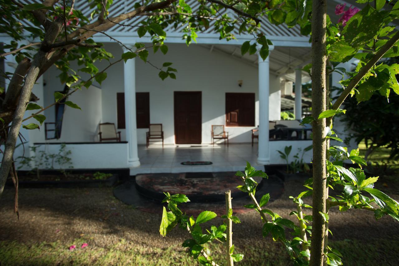 Sonri Villa Sea View Unawatuna Extérieur photo